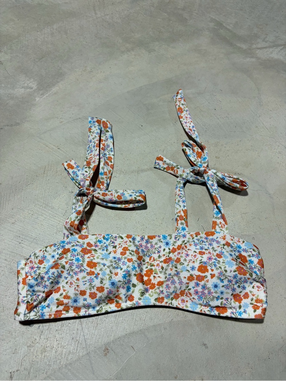Chelsea & violet floral swimsuit top tie small